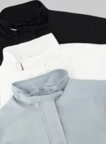 Conjunto de gabardinas para mujer.